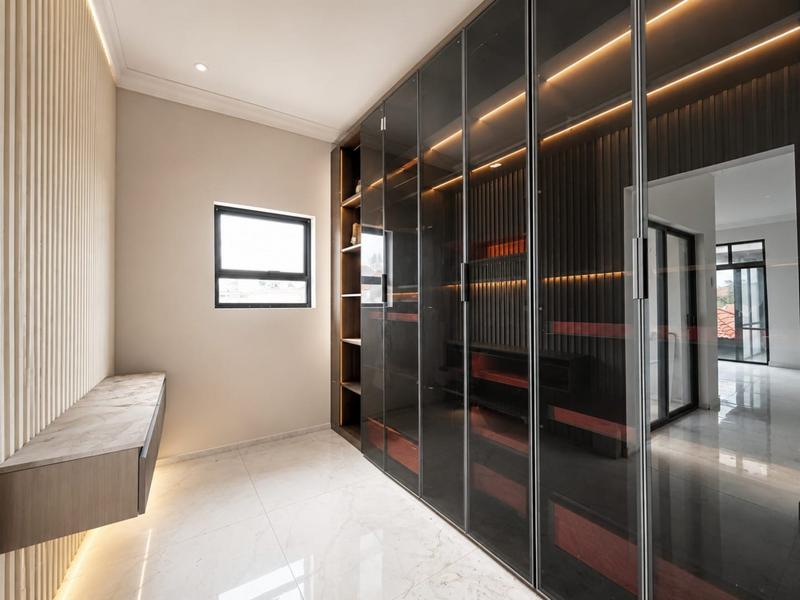 5 Bedroom Property for Sale in Birdwood Estate North West